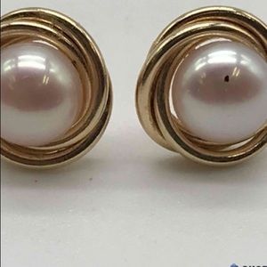 Preloved 14K Yellow Gold 6mm Cultured Pearl Love Knot Stud Earrings 1.2g